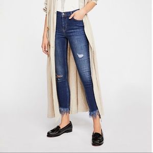 FREE PEOPLE Great Heights Frayed Skinny Jeans